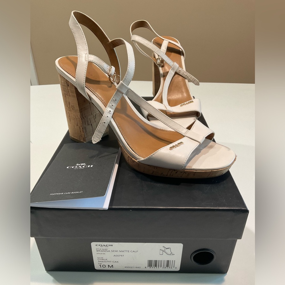 🌱🌱Coach Brianna Leather T-strap Sandal Block Heel, Size 10B